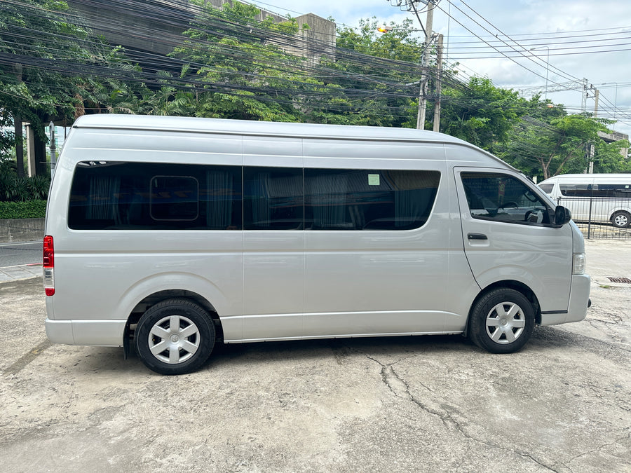 Toyota Commuter 3.0 MT 2018 ราคา 779,000฿ ฮอ 2905