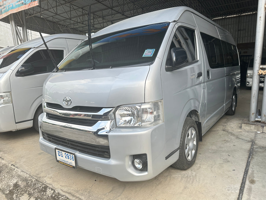 Toyota Commuter 3.0 MT ดีเซล 2018 ราคา 759,000฿ ฮอ 2938
