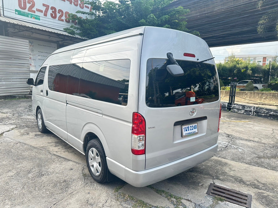 Toyota Commuter 3.0 MT 2019 ราคา 779,000 บาท  1นช 2249