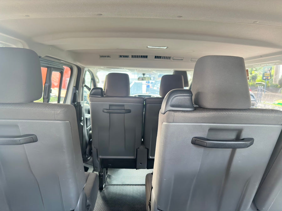 Toyata Hiace GL 2.8 MT 2020 เบาะ 9 ที่นั่ง  ขาย 759,000 ฿ 1นช2982 ขายแล้ว