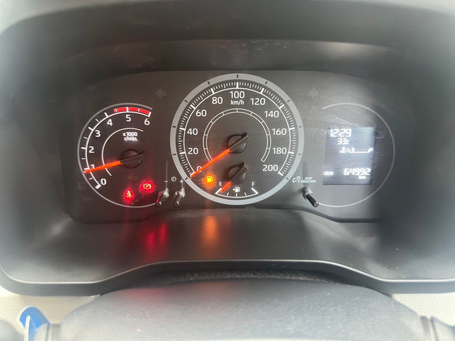 Toyota Commuter 2.8 MT 2020 ขาย 1,090,000  บาท 1นข3151  ขายแล้ว