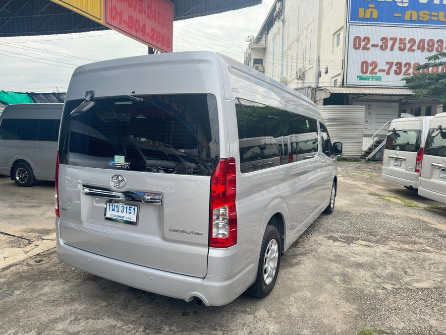 Toyota Commuter 2.8 MT 2020 ขาย 1,090,000  บาท 1นข3151  ขายแล้ว