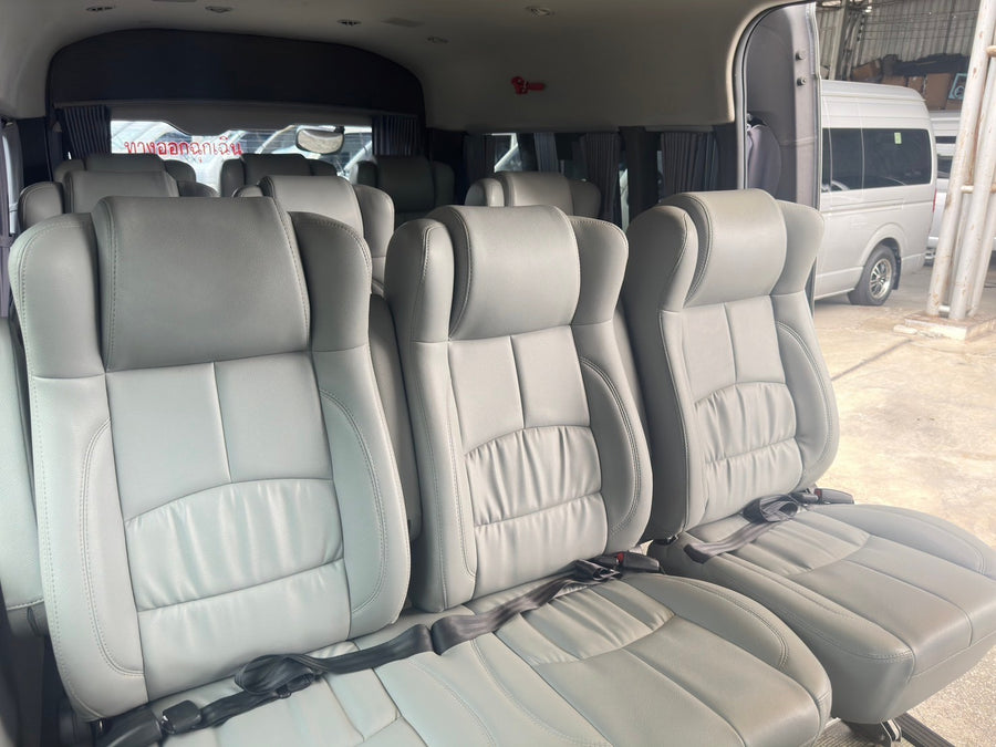 Toyota Commuter 2.8 MT 2020 ขาย 1,090,000  บาท 1นข3151  ขายแล้ว