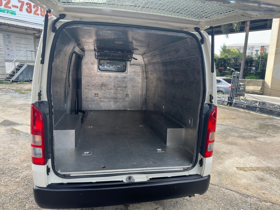 Toyota Hiace 3.0 MT 2019 (โม่งน้อย) ราคา 499,000฿ 2ฒผ 7825