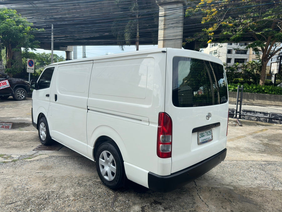 Toyota Hiace 3.0 MT 2019 (โม่งน้อย) ราคา 499,000฿ 2ฒผ 7825