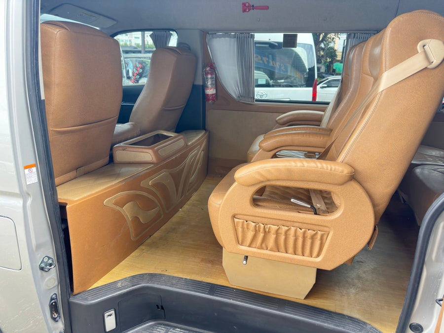 Toyota Commuter 3.0 MT 2018 ขาย 679,000 เฉพาะจัดไฟแนนซ์ ฮษ 1953 ขายแล้ว
