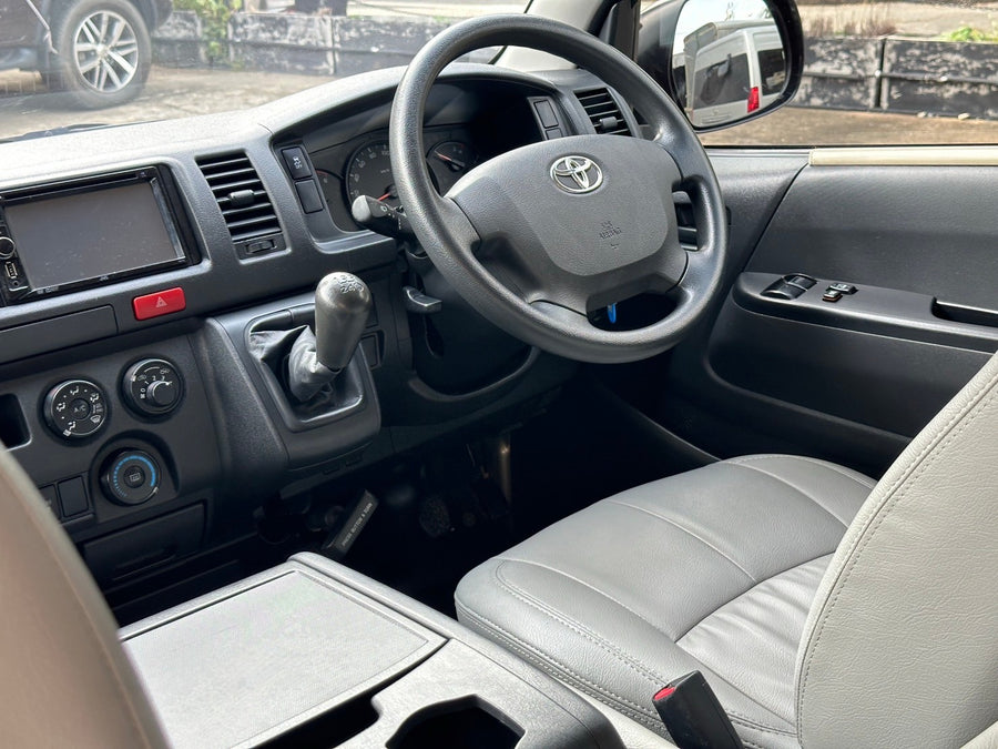 Toyota Commuter 3.0 MT 2018จด2019 ราคา 799,000฿ ฮษ 1970