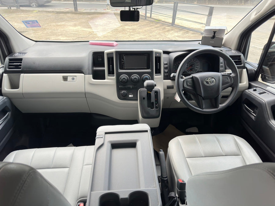 Toyota Commuter 2.8 Auto ปี 2020 ราคา 1,190,000