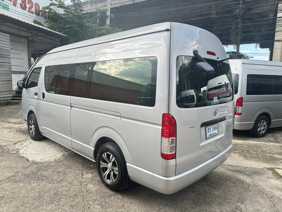 Toyota Commuter 3.0 Auto 2019 ราคา 839,000  ฮฐ 2499