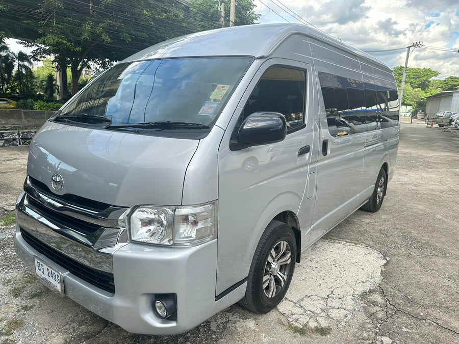 Toyota Commuter 3.0 Auto 2019 ราคา 839,000  ฮฐ 2499