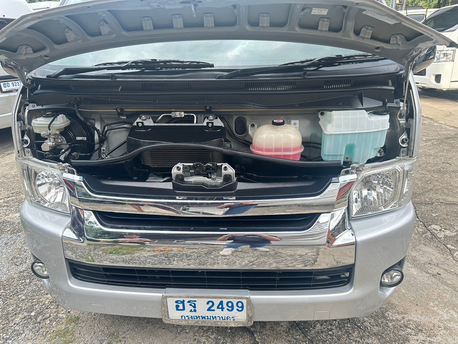 Toyota Commuter 3.0 Auto 2019 ราคา 839,000  ฮฐ 2499