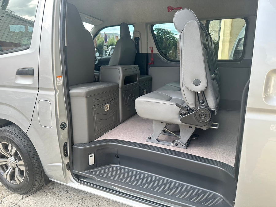 Toyota Commuter 3.0 Auto 2019 ราคา 839,000  ฮฐ 2499