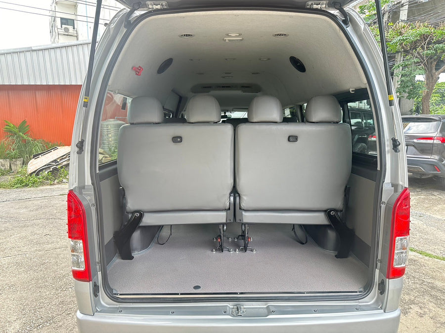 Toyota Commuter 3.0 Auto 2019 ราคา 839,000  ฮฐ 2499