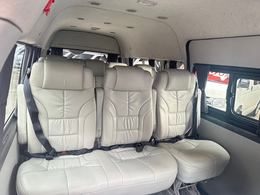 Toyota Commuter 3.0 AT ปี 2018 จด 2019 ราคา 839,000  ฮอ2706