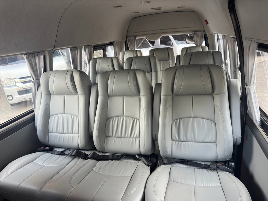 Toyota Commuter 3.0 MT 2018 ราคา 759,000 ฮอ2905
