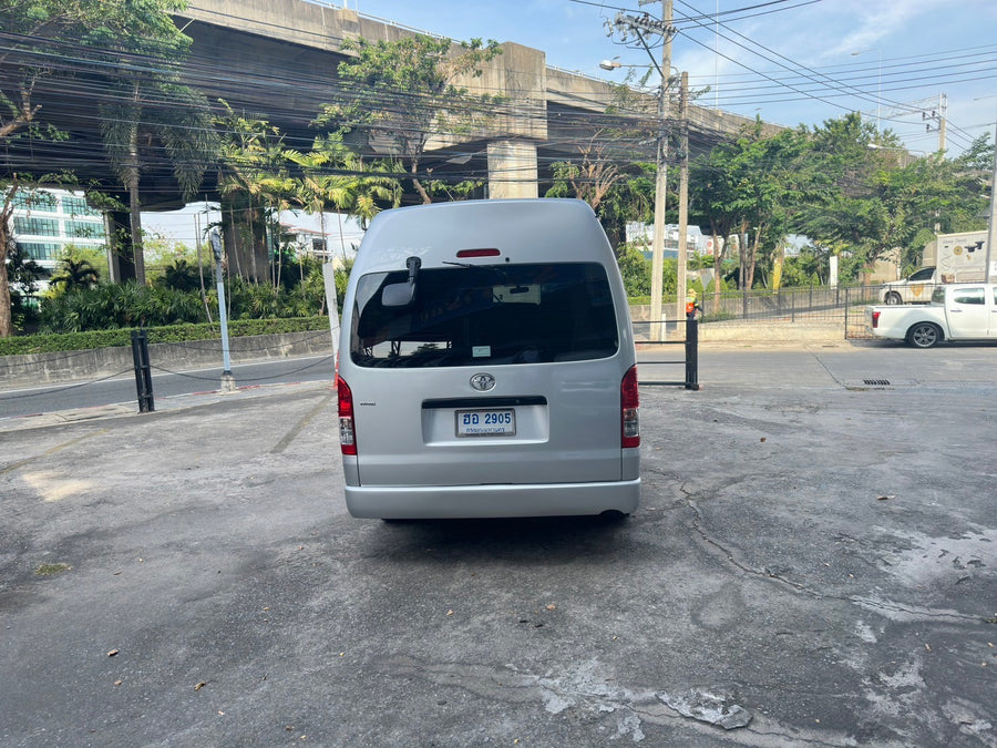 Toyota Commuter 3.0 MT 2018 ราคา 759,000 ฮอ2905