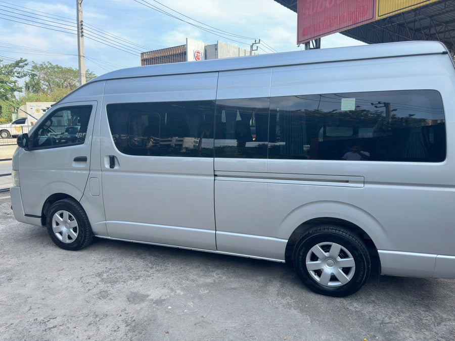 Toyota Commuter 3.0 MT 2018 ราคา 759,000 ฮอ2905