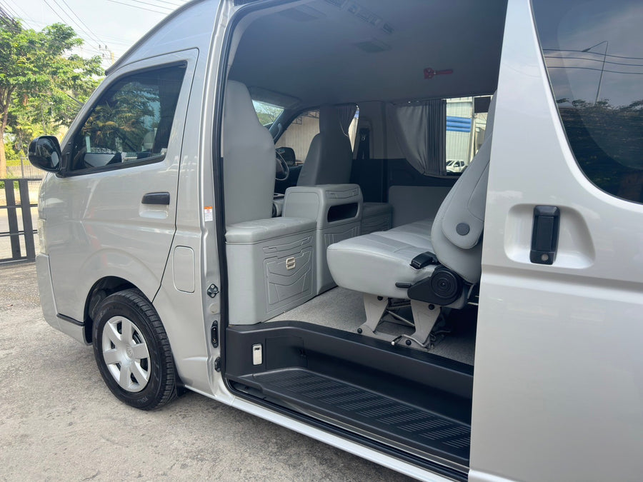 Toyota Commuter 3.0 MT 2018 ราคา 759,000 ฮอ2905