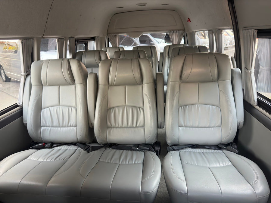 Toyota Commuter 3.0 MT 2018  ฮอ 2938   (ขายแล้ว)