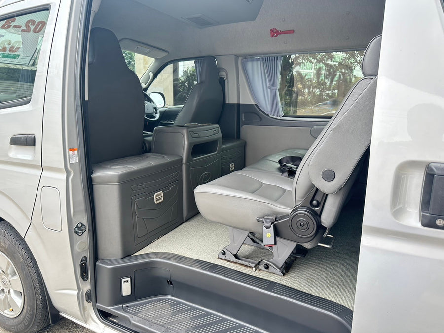 Toyoya Commuter 3.0 MT 2018 ราคา 779,000  ฮอ3922  ขายแล้ว