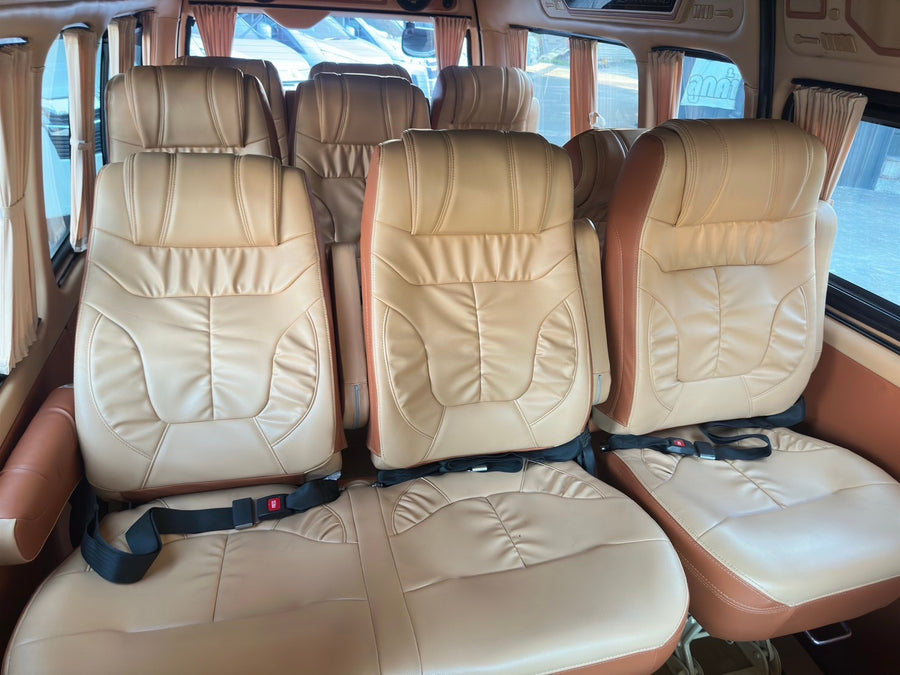 Toyota Commuter 3.0 Auto 2018 VIP ราคา 949,000 ฮอ4423