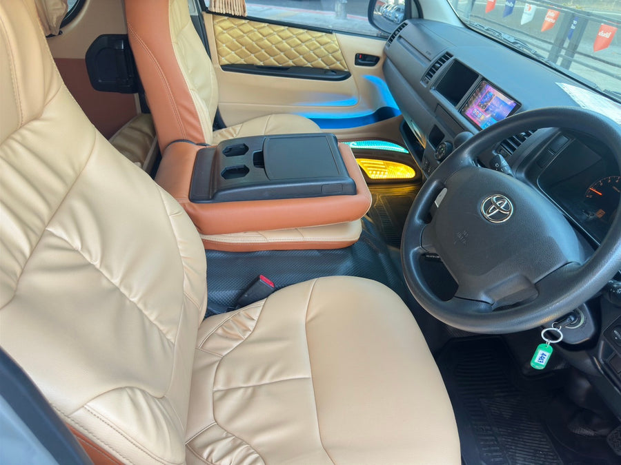 Toyota Commuter 3.0 Auto 2018 VIP ราคา 949,000 ฮอ4423