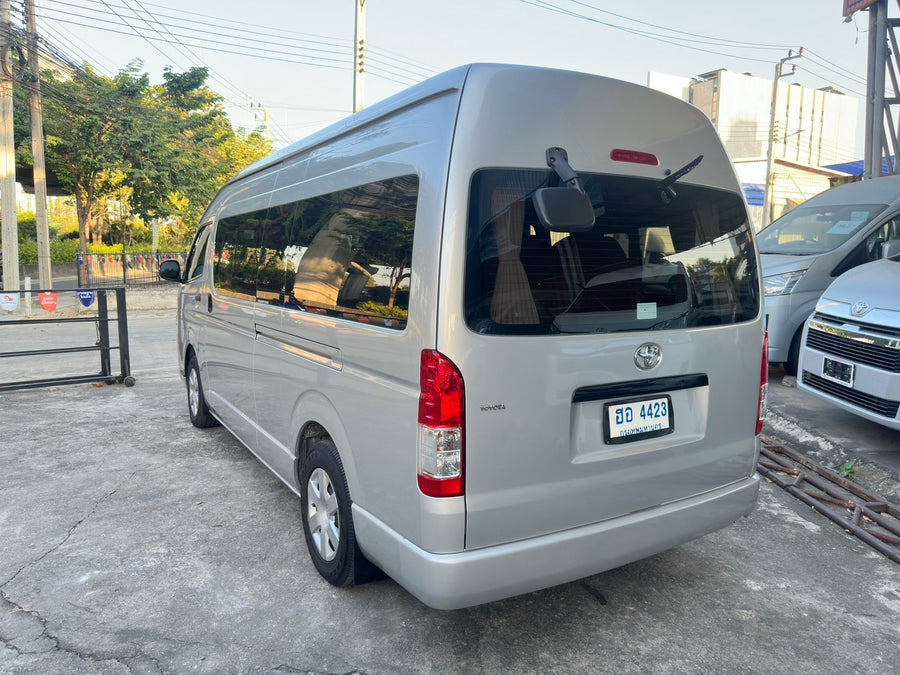 Toyota Commuter 3.0 Auto 2018 VIP ราคา 949,000 ฮอ4423
