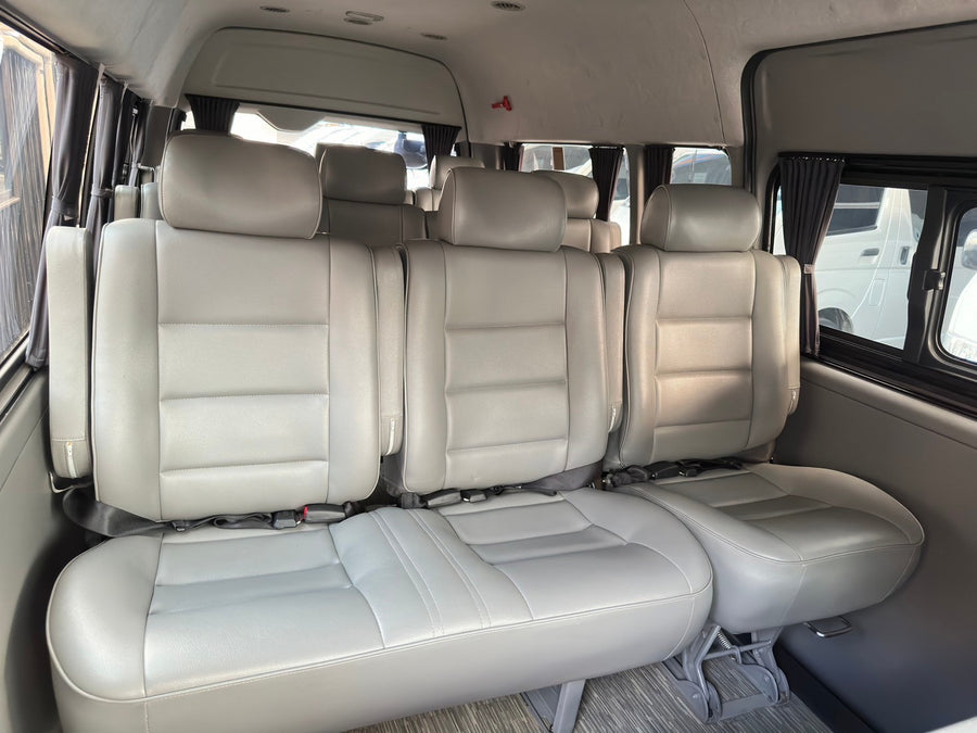 Toyota Commuter 3.0 เกียร์ออโต้ 2018จด2019 ขาย879,000 ฮอ6360
