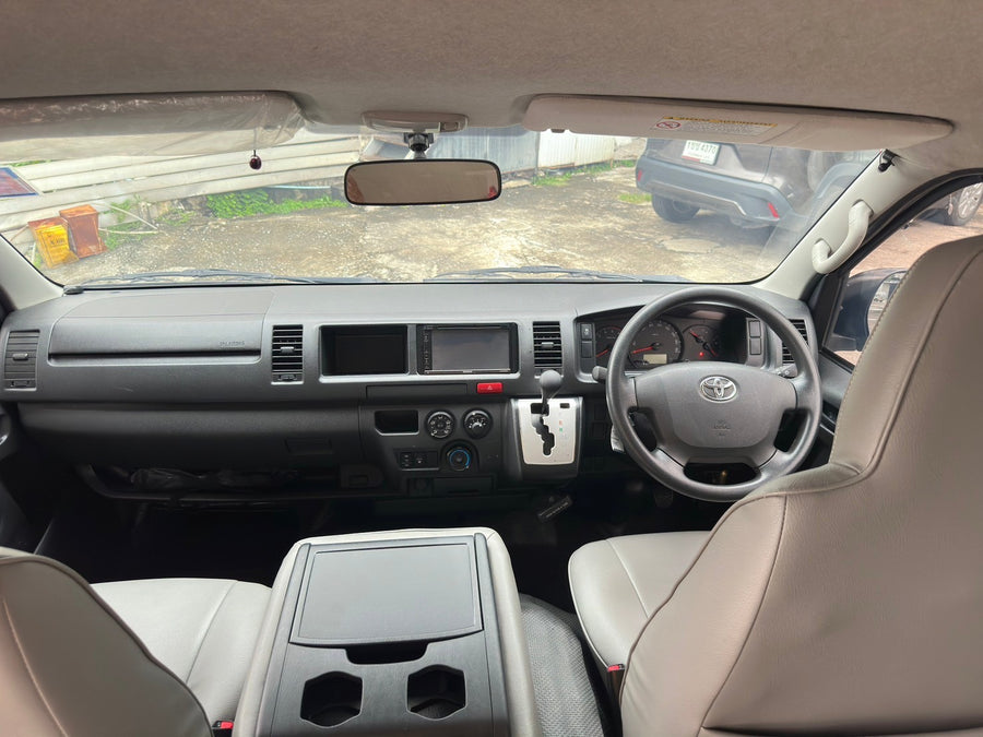 Toyota Commuter 3.0 AT 2018 จด 2019 ไมล์ 8 หมื่นโล แท้ๆๆ ฮอ6366  (ขายแล้ว)