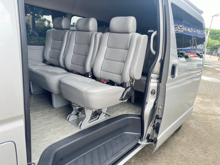 Toyota Commuter 3.0 AT 2018 จด 2019 ไมล์ 8 หมื่นโล แท้ๆๆ ฮอ6366  (ขายแล้ว)
