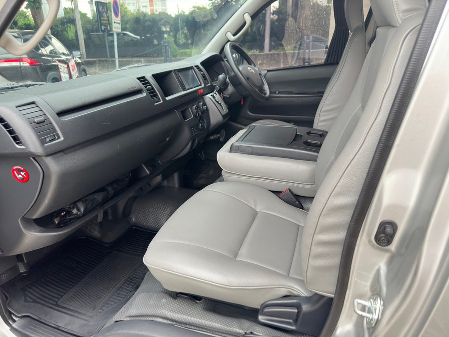 Toyota Commuter 3.0 AT 2018 จด 2019 ไมล์ 8 หมื่นโล แท้ๆๆ ฮอ6366  (ขายแล้ว)