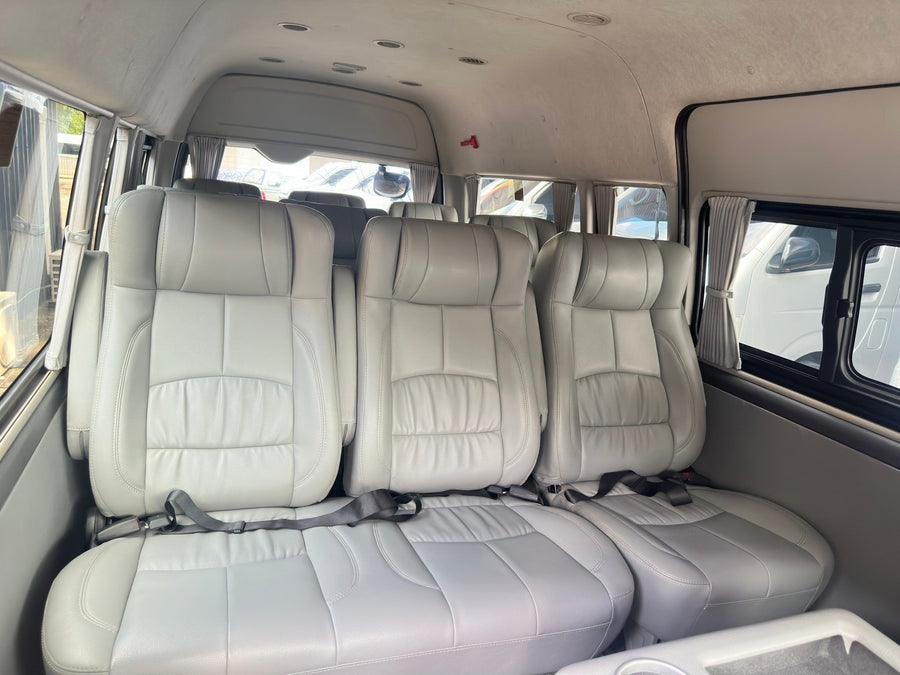 Toyota Commuter 3.0 MT 2019 ขาย 779,000 ฮอ 8842 ขายแล้ว
