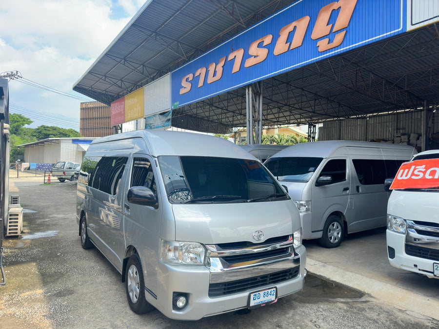 Toyota Commuter 3.0 MT 2019 ขาย 779,000 ฮอ 8842 ขายแล้ว