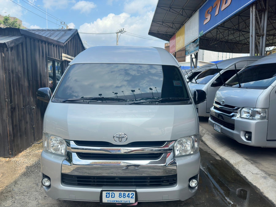 Toyota Commuter 3.0 MT 2019 ขาย 779,000 ฮอ 8842 ขายแล้ว