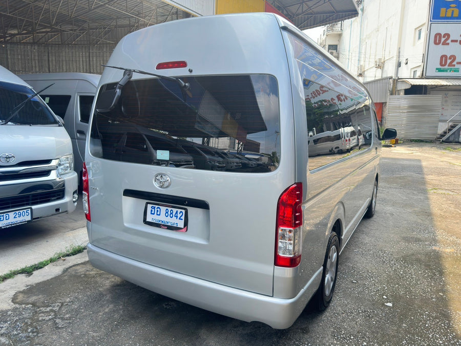 Toyota Commuter 3.0 MT 2019 ขาย 779,000 ฮอ 8842 ขายแล้ว