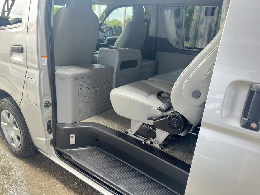 Toyota Commuter 3.0 MT 2019 ขาย 779,000 ฮอ 8842 ขายแล้ว