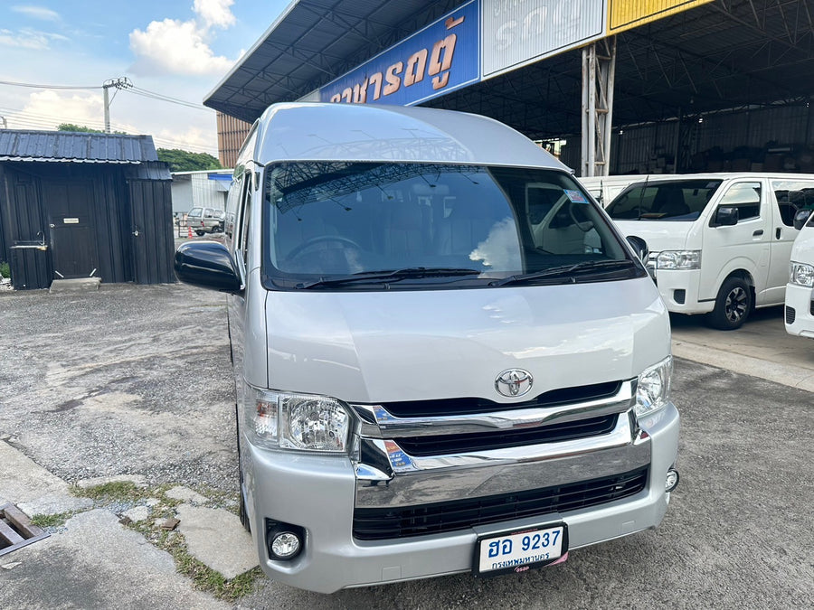 Toyota Commuter 3.0 MT 2019 ไมล์ 3 หมื่นโล แท้ ขาย 819,000 ฮอ 9237