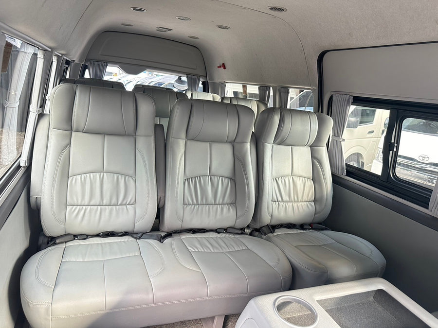 Toyota Commuter 3.0 MT 2019 ไมล์ 3 หมื่นโล แท้ ขาย 819,000 ฮอ 9237