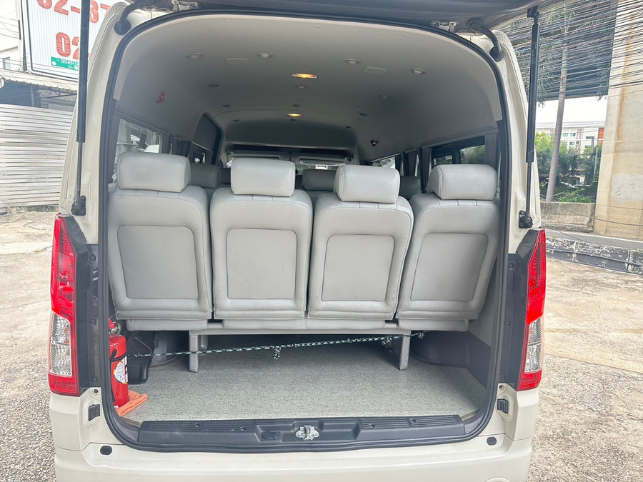 Toyota Commuter 2.8 Auto 2021 ราคา 1,190,000 1นค3510